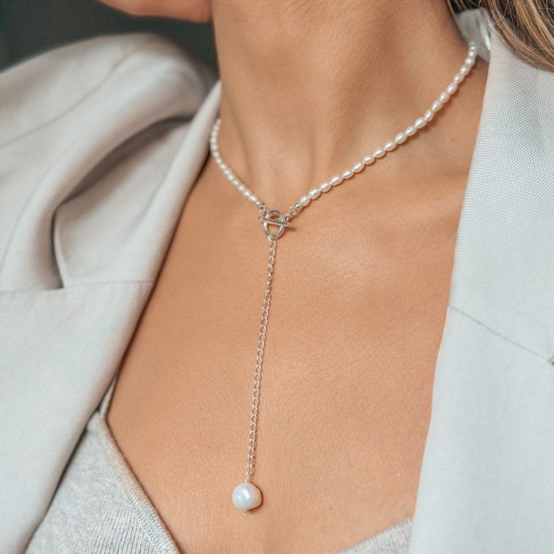 Jacqueline Silver Necklace - Natural Pearl - Indira