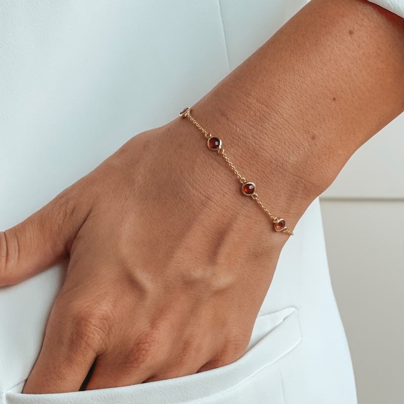 Bracelet en argent Birthstone Golden Janvier - Grenat - Indira