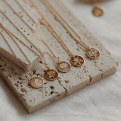 Colliers de Fleurs de Naissance