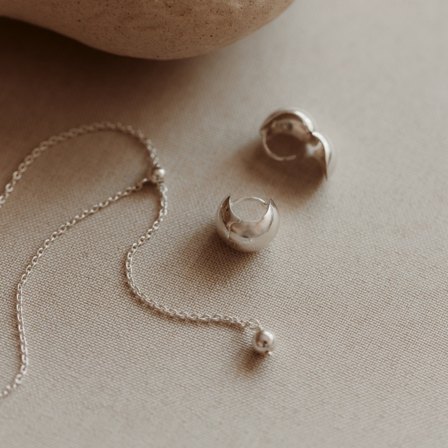 Circle Silver Earrings - Zirconium