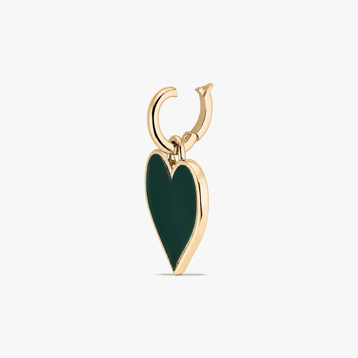Pendentif cœur en argent sterling plaqué rhodium avec une incrustation vert profond, photographié sur fond blanc.