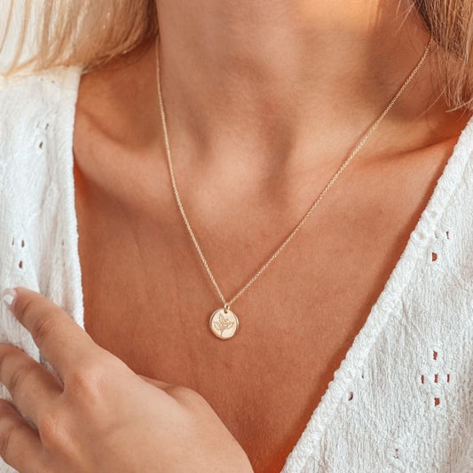 Collier en argent Birth Flower Golden - Décembre Houx - Indira