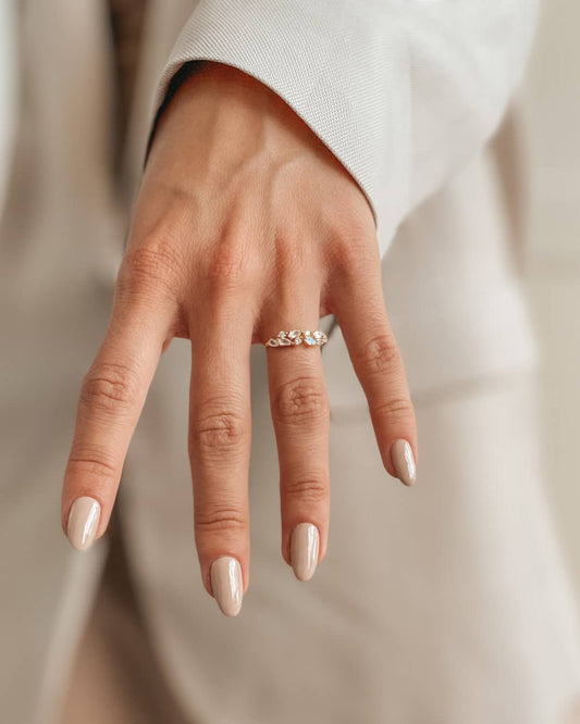 Inel din argint Golden Verdure - Piatra Lunii - Indira